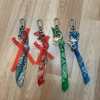 小物 vacant archive dyed bandana keyring DYED BANDANA KEYRING GREEN - vacantarchive